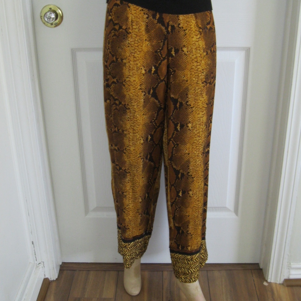 Vanity "snakeskin" dress pants w/ sequins, Sz S